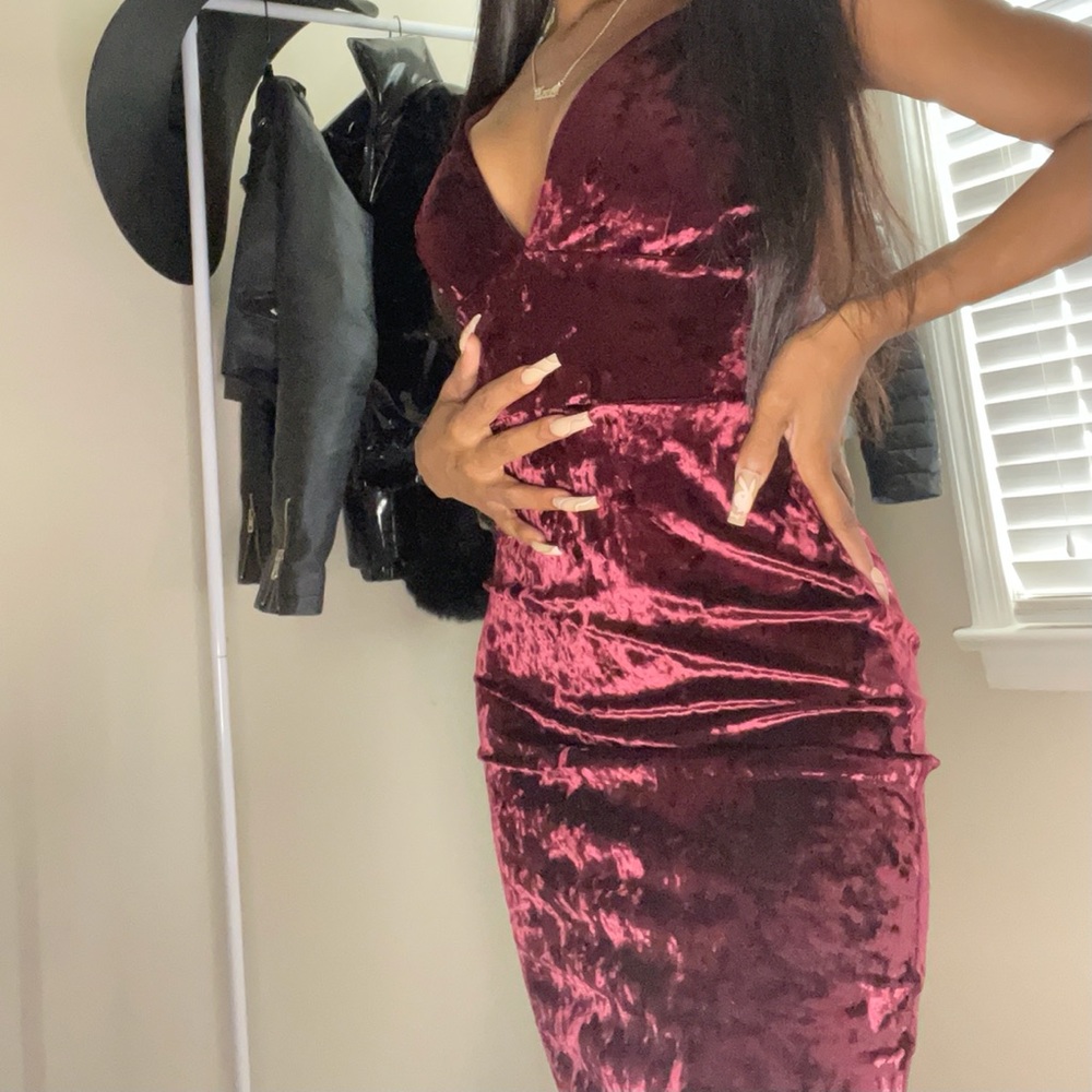 Velvet MIDI Dress